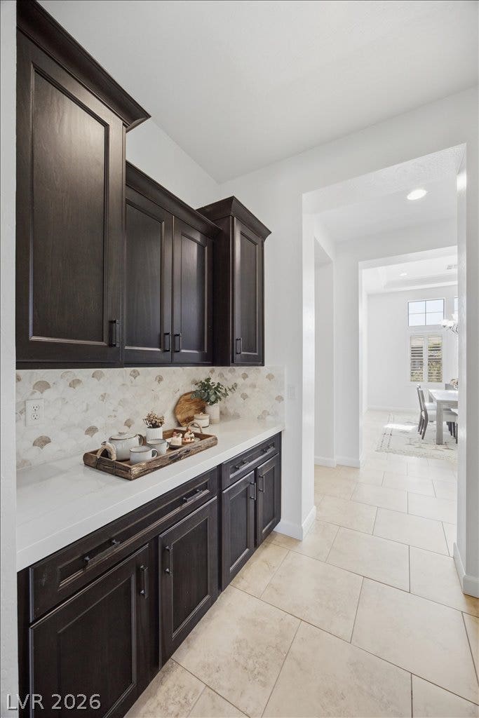 8030 Palm Cove Court, Las Vegas, NV 89129 Butlers Pantry