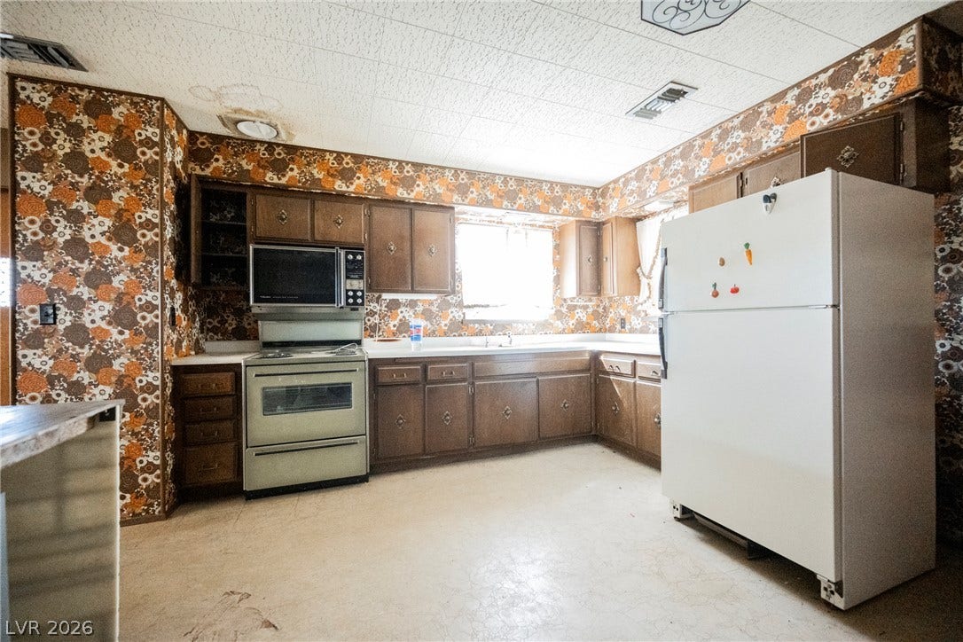 1012 Cadiz Avenue, Henderson, NV 89015 1012 Cadiz Avenue, Henderson, NV 89015