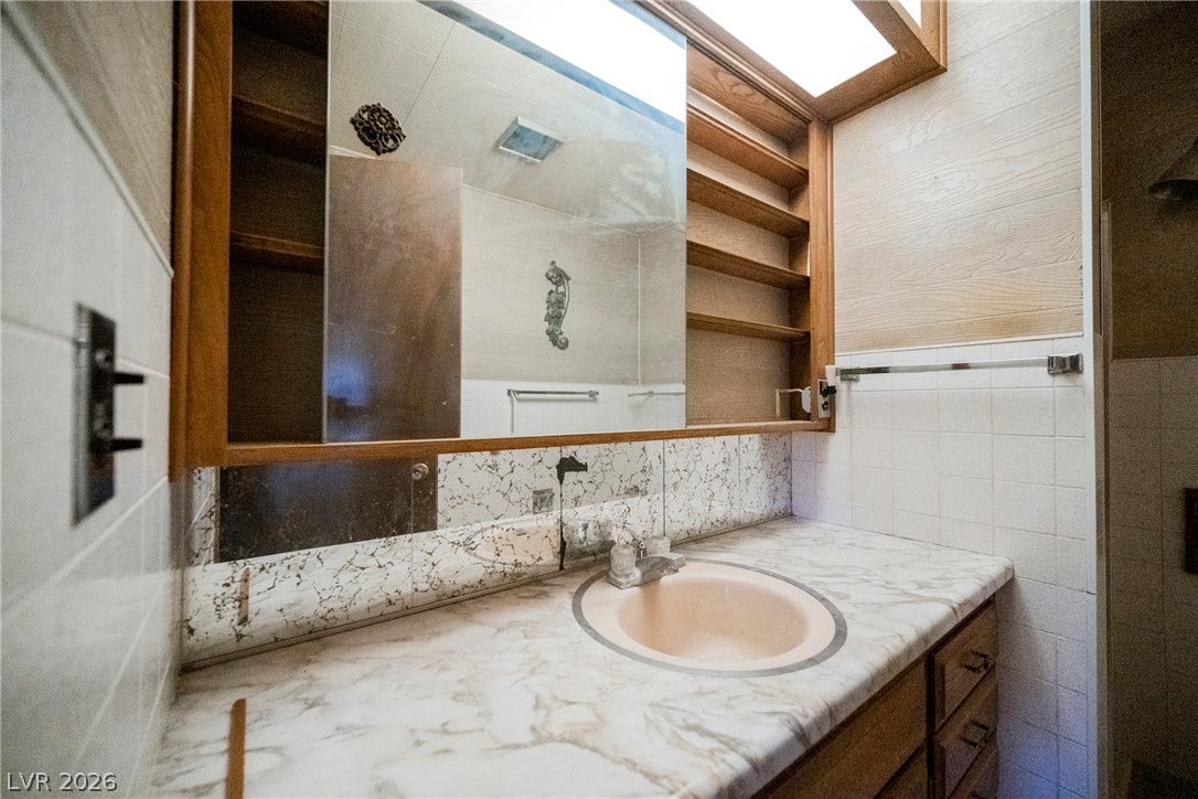1012 Cadiz Avenue, Henderson, NV 89015 1012 Cadiz Avenue, Henderson, NV 89015