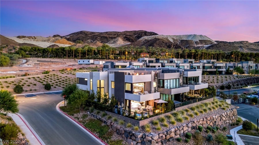 Property photo for 18 Heron Harbour Drive, Henderson, NV