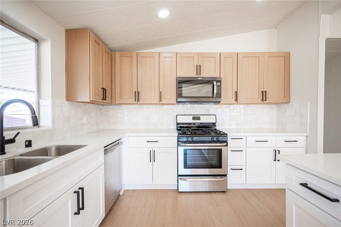 3414 Isle Royale Drive, Las Vegas, NV 89122 3414 Isle Royale Drive, Las Vegas, NV 89122