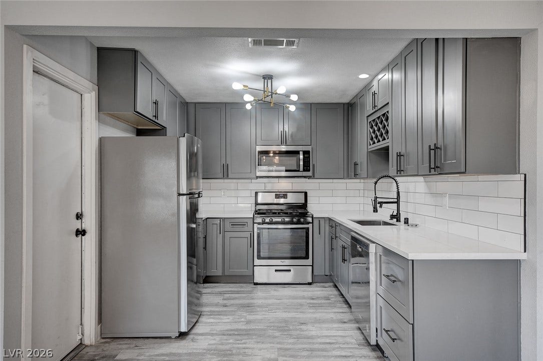 6712 Accent Court, Las Vegas, NV 89108 6712 Accent Court, Las Vegas, NV 89108