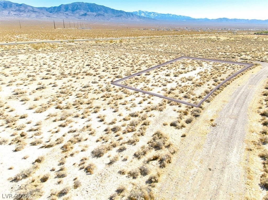 460 W Lompoc Street, Pahrump, NV 89060 460 W Lompoc Street, Pahrump, NV 89060