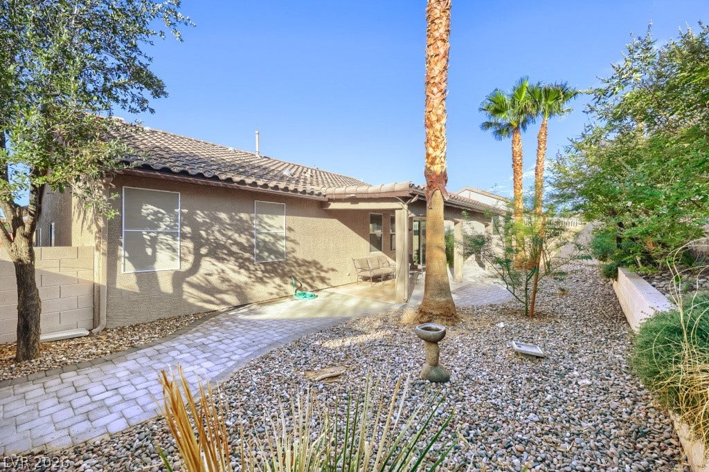 333 S Arroyo Grande Boulevard, Henderson, NV 89012