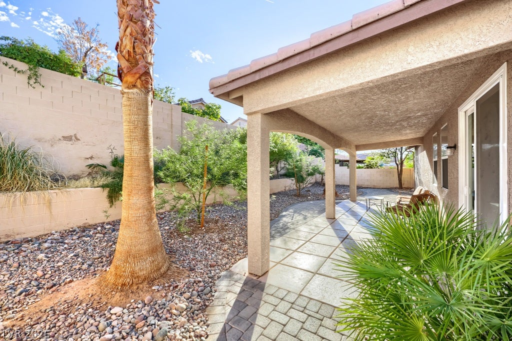 333 S Arroyo Grande Boulevard, Henderson, NV 89012