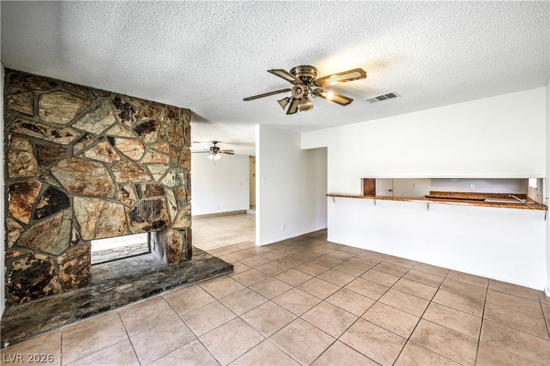 4462 Newton Drive, Las Vegas, NV 89121