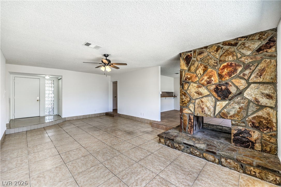 4462 Newton Drive, Las Vegas, NV 89121