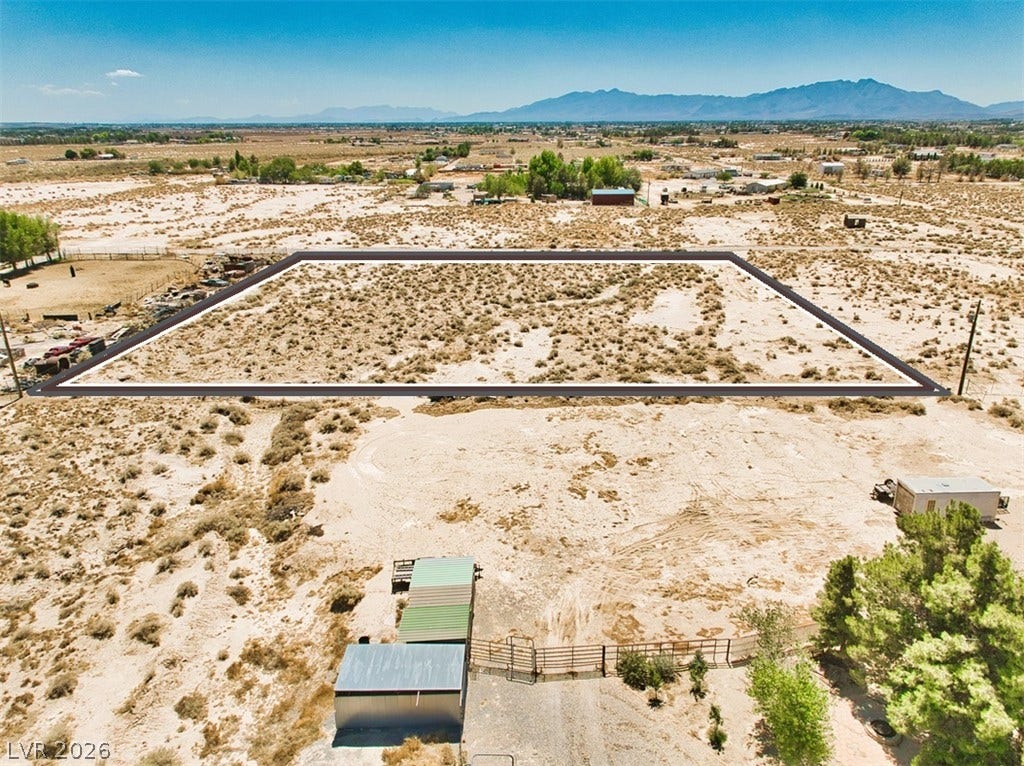 1650 W Bluebird Avenue, Pahrump, NV 89060