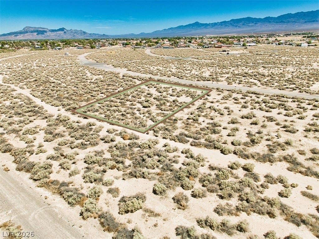 961 E Jacaranda Street, Pahrump, NV 89048 961 E Jacaranda Street, Pahrump, NV 89048