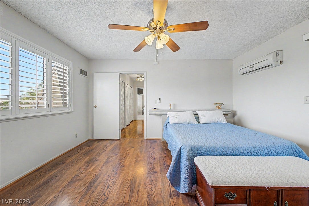 3537 Victory Avenue, Las Vegas, NV 89121