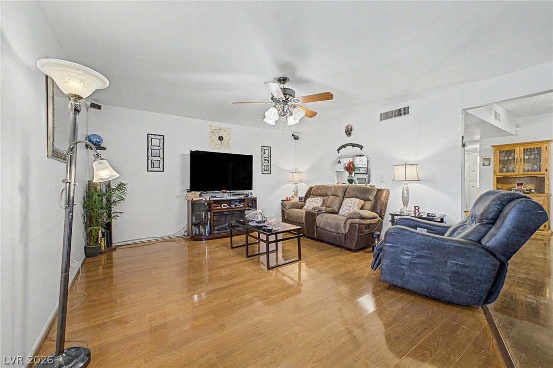 3537 Victory Avenue, Las Vegas, NV 89121