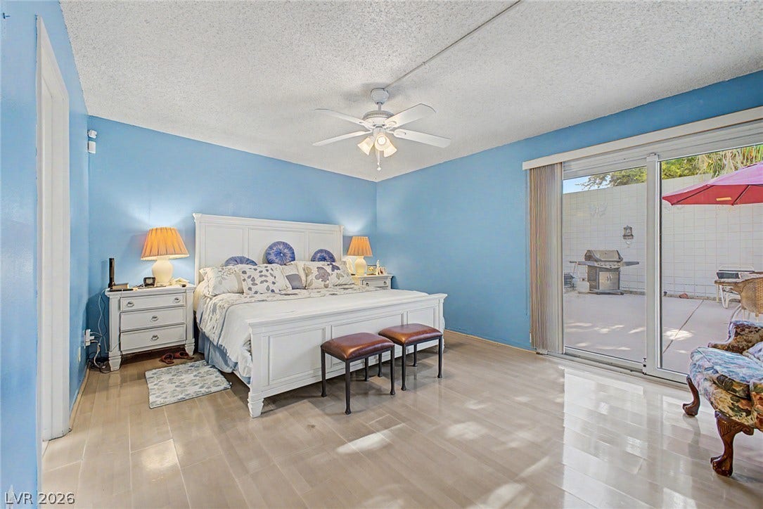 3537 Victory Avenue, Las Vegas, NV 89121