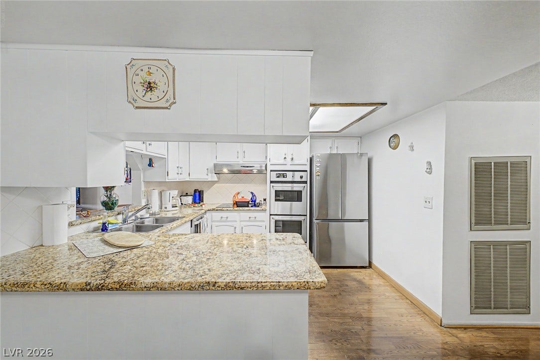 3537 Victory Avenue, Las Vegas, NV 89121