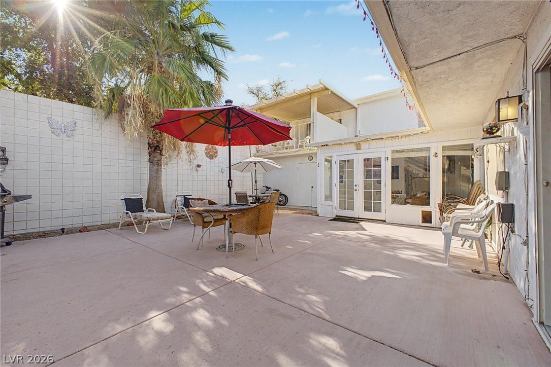 3537 Victory Avenue, Las Vegas, NV 89121