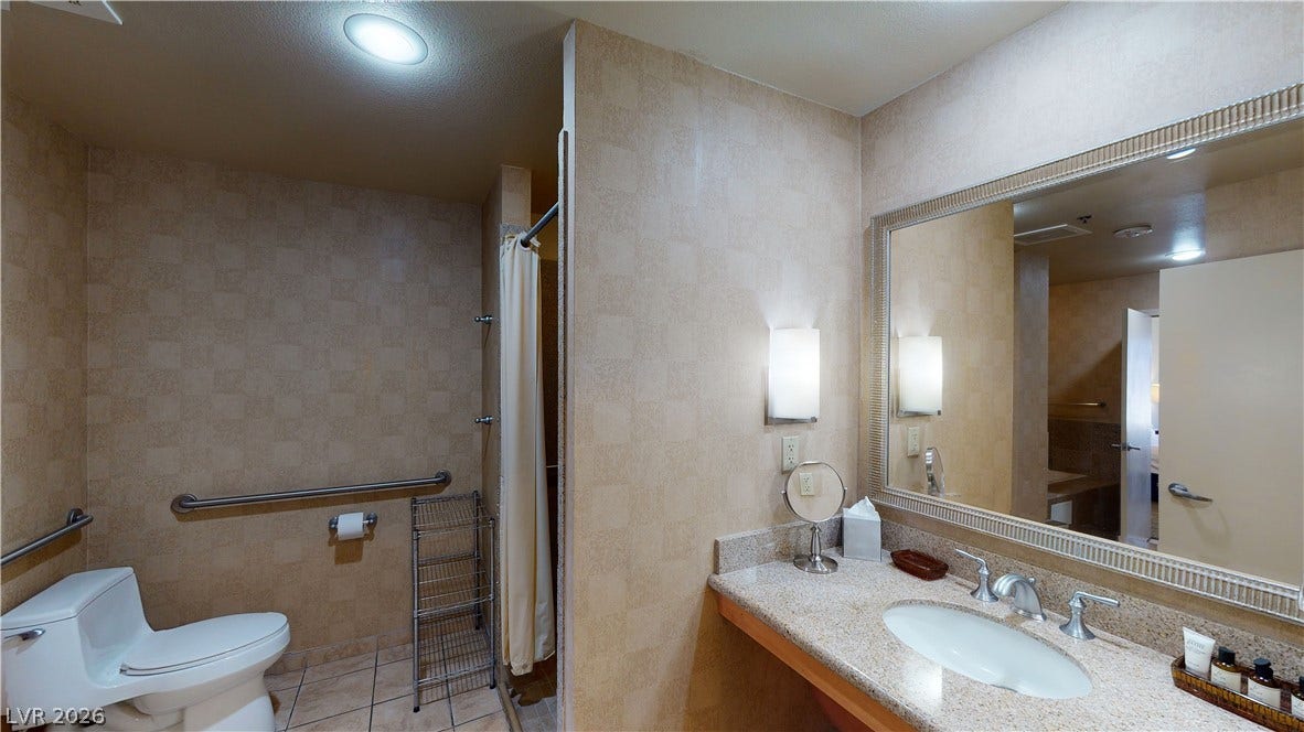 211 E Flamingo Road, #202, Las Vegas, NV 89169 211 E Flamingo Road, #202, Las Vegas, NV 89169