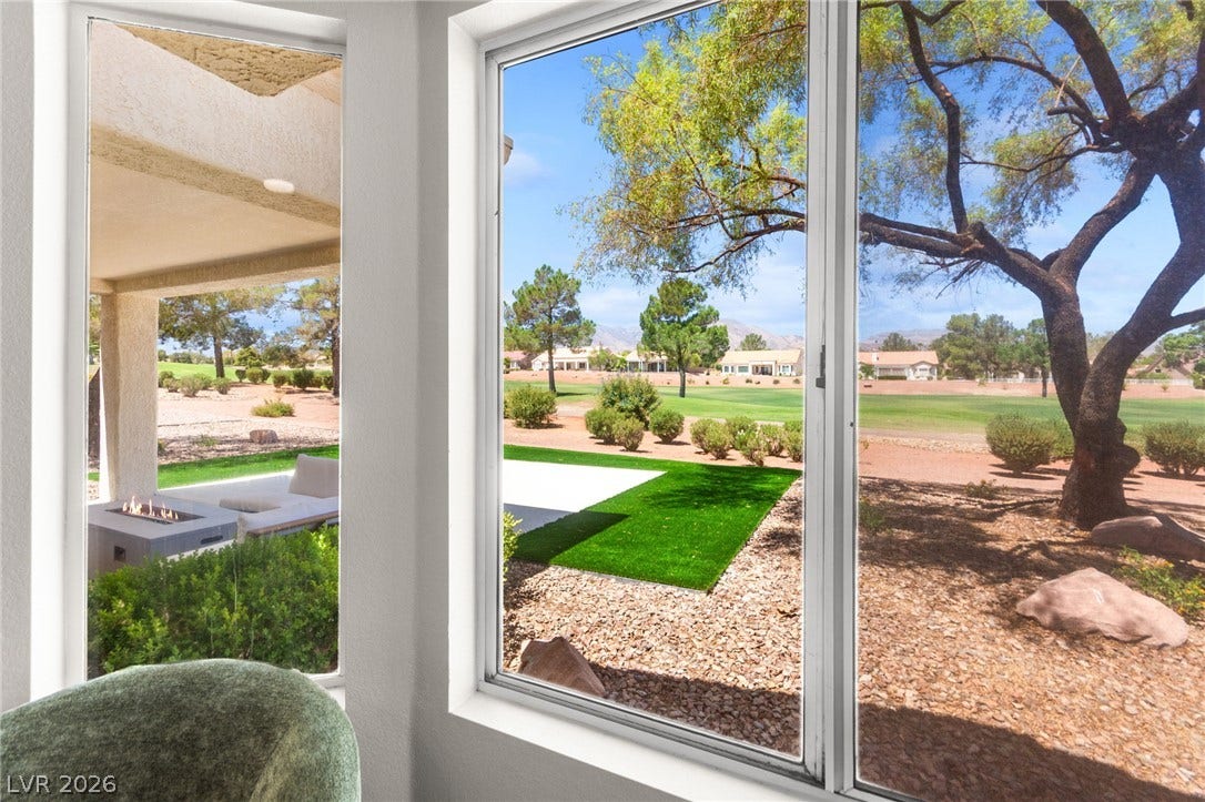2641 Legend Drive, Las Vegas, NV 89134 2641 Legend Drive, Las Vegas, NV 89134