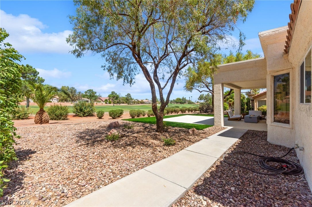 2641 Legend Drive, Las Vegas, NV 89134 2641 Legend Drive, Las Vegas, NV 89134