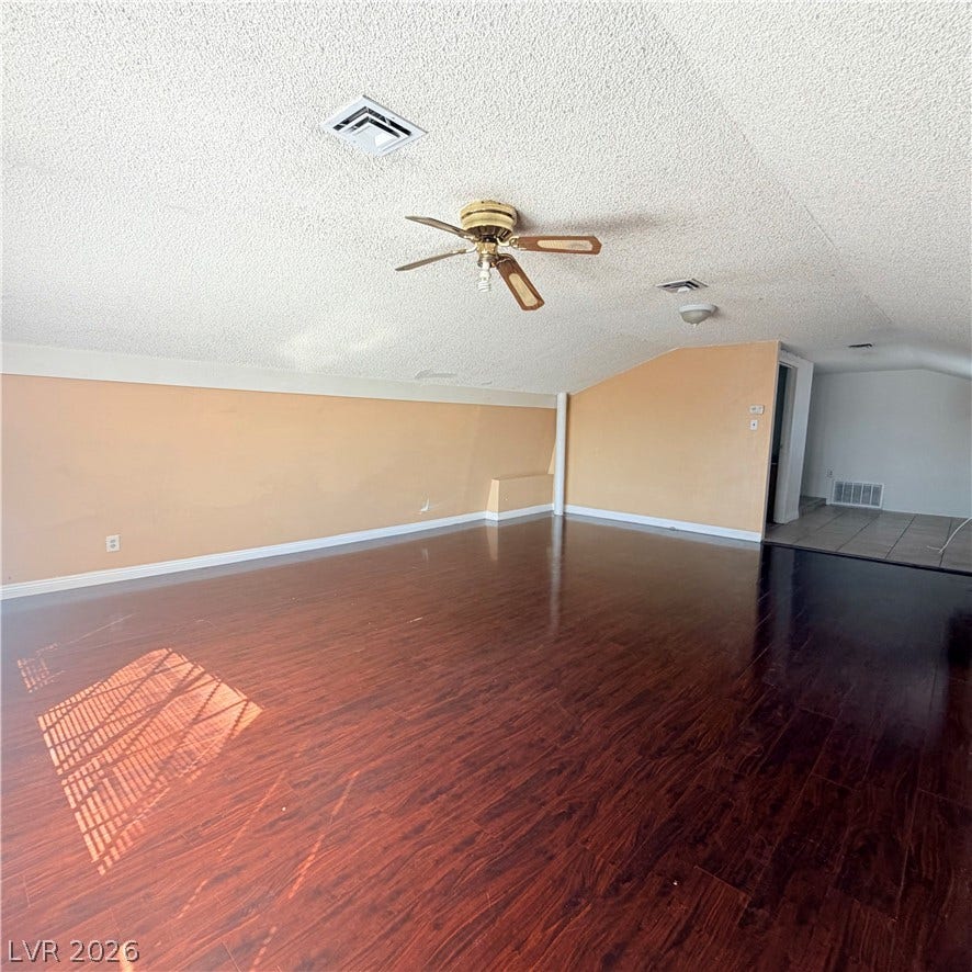 5216 Doe Avenue, Las Vegas, NV 89146 5216 Doe Avenue, Las Vegas, NV 89146