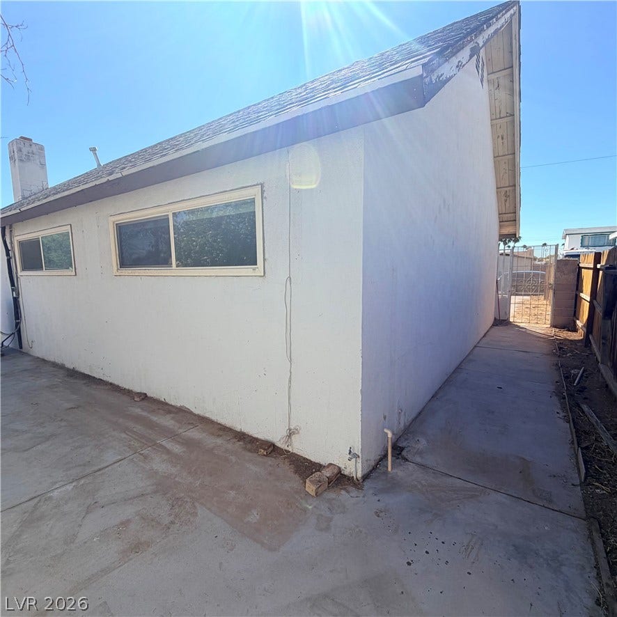 5216 Doe Avenue, Las Vegas, NV 89146 5216 Doe Avenue, Las Vegas, NV 89146