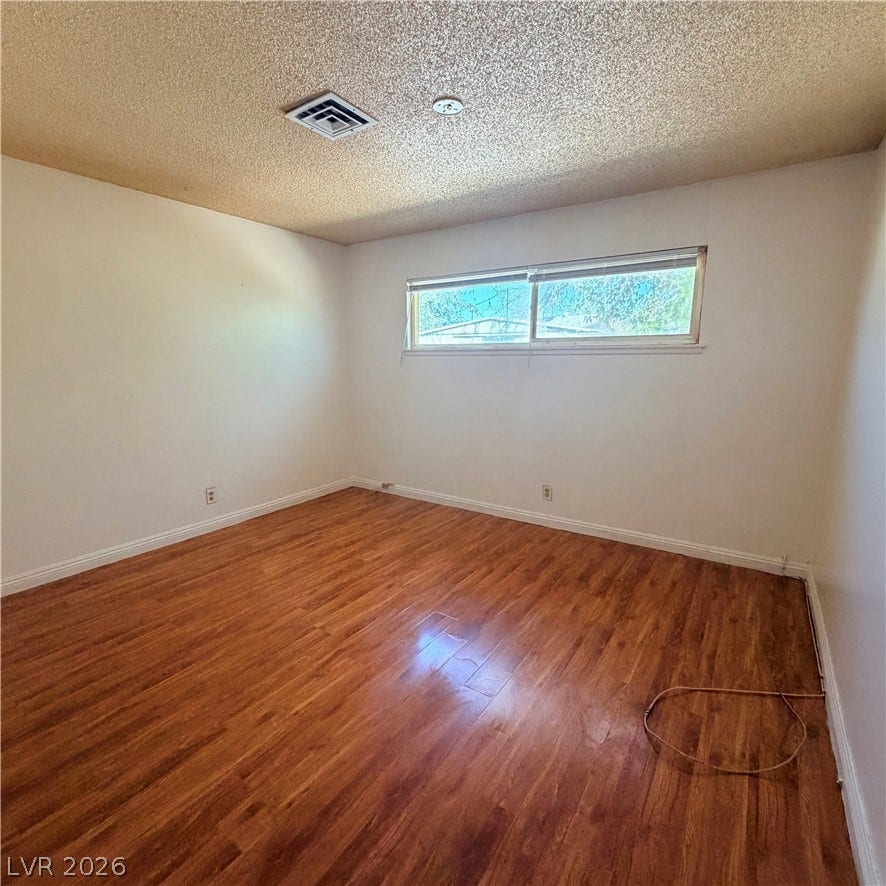 5216 Doe Avenue, Las Vegas, NV 89146 5216 Doe Avenue, Las Vegas, NV 89146