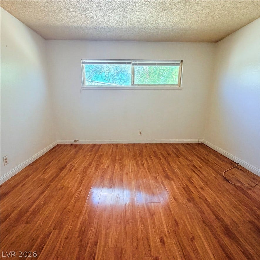 5216 Doe Avenue, Las Vegas, NV 89146 5216 Doe Avenue, Las Vegas, NV 89146