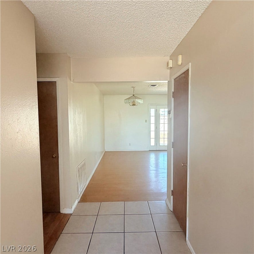 5216 Doe Avenue, Las Vegas, NV 89146 5216 Doe Avenue, Las Vegas, NV 89146