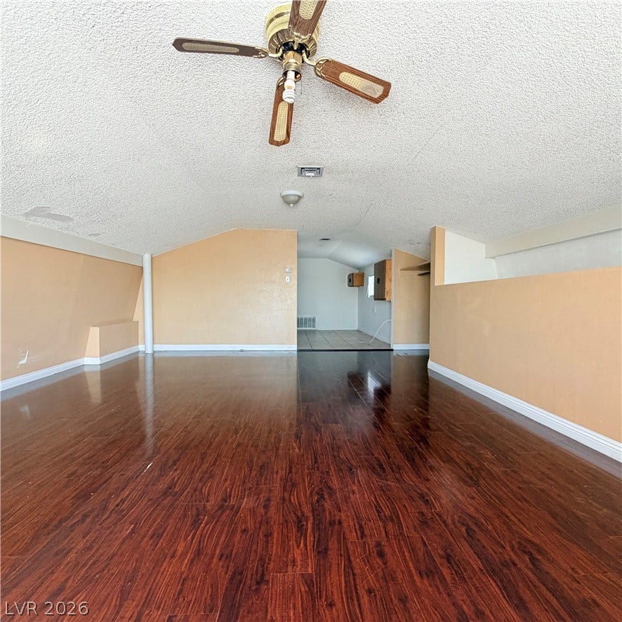 5216 Doe Avenue, Las Vegas, NV 89146 5216 Doe Avenue, Las Vegas, NV 89146