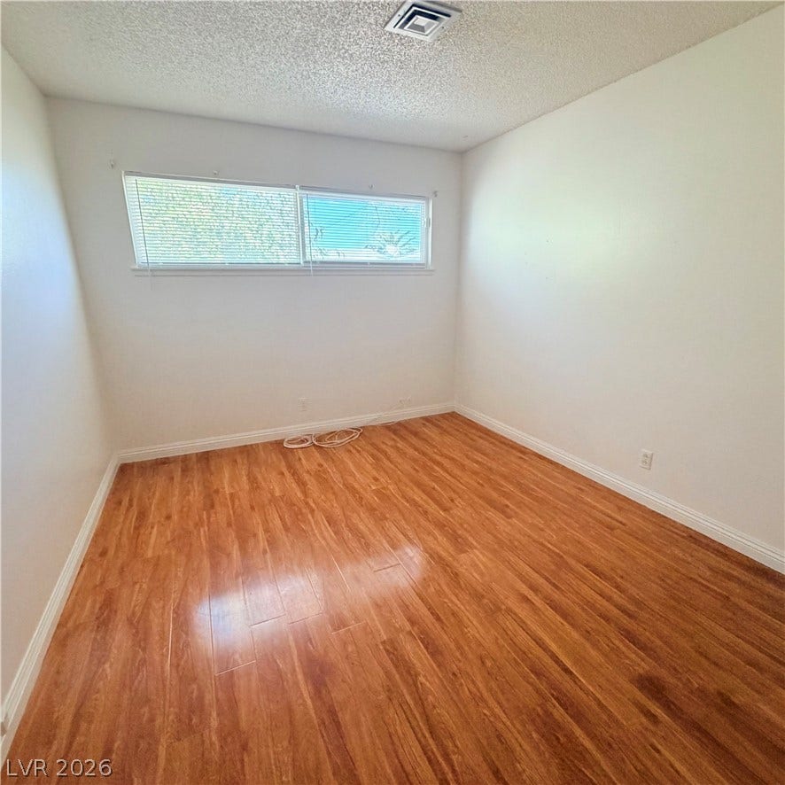 5216 Doe Avenue, Las Vegas, NV 89146 5216 Doe Avenue, Las Vegas, NV 89146