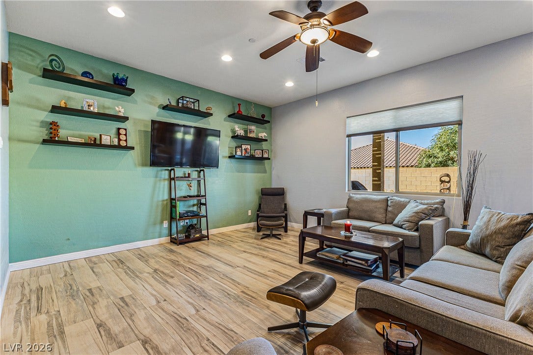 484 Cadence View Way, Henderson, NV 89011 484 Cadence View Way, Henderson, NV 89011
