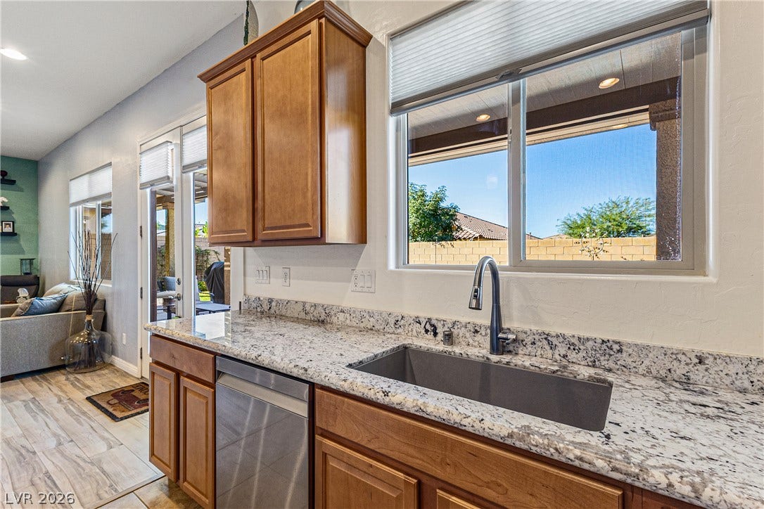 484 Cadence View Way, Henderson, NV 89011 484 Cadence View Way, Henderson, NV 89011