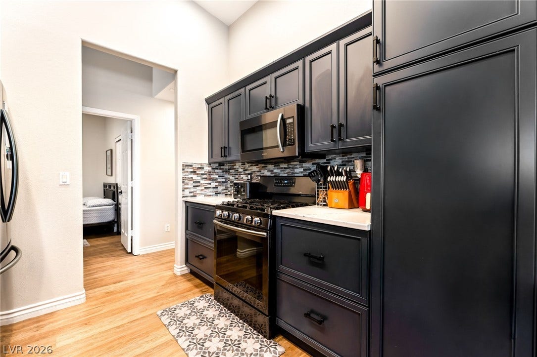 3324 Indian Moon Drive, Las Vegas, NV 89129 3324 Indian Moon Drive, Las Vegas, NV 89129