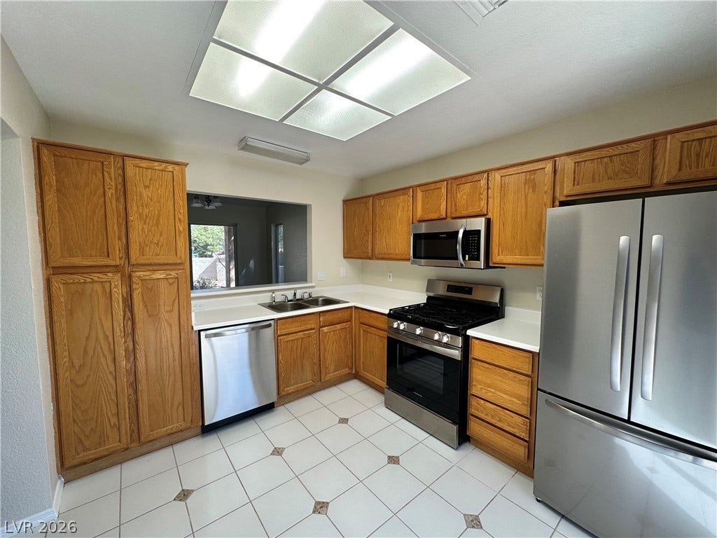 8700 Shorecliff Drive, Las Vegas, NV 89134 8700 Shorecliff Drive, Las Vegas, NV 89134