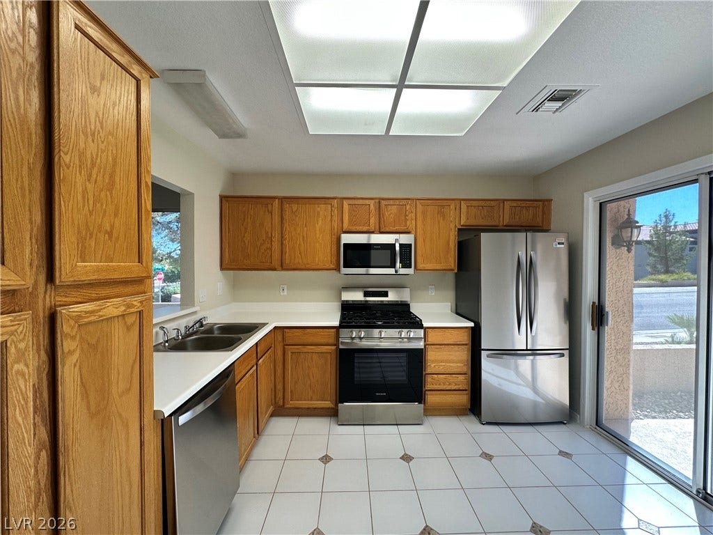 8700 Shorecliff Drive, Las Vegas, NV 89134 8700 Shorecliff Drive, Las Vegas, NV 89134