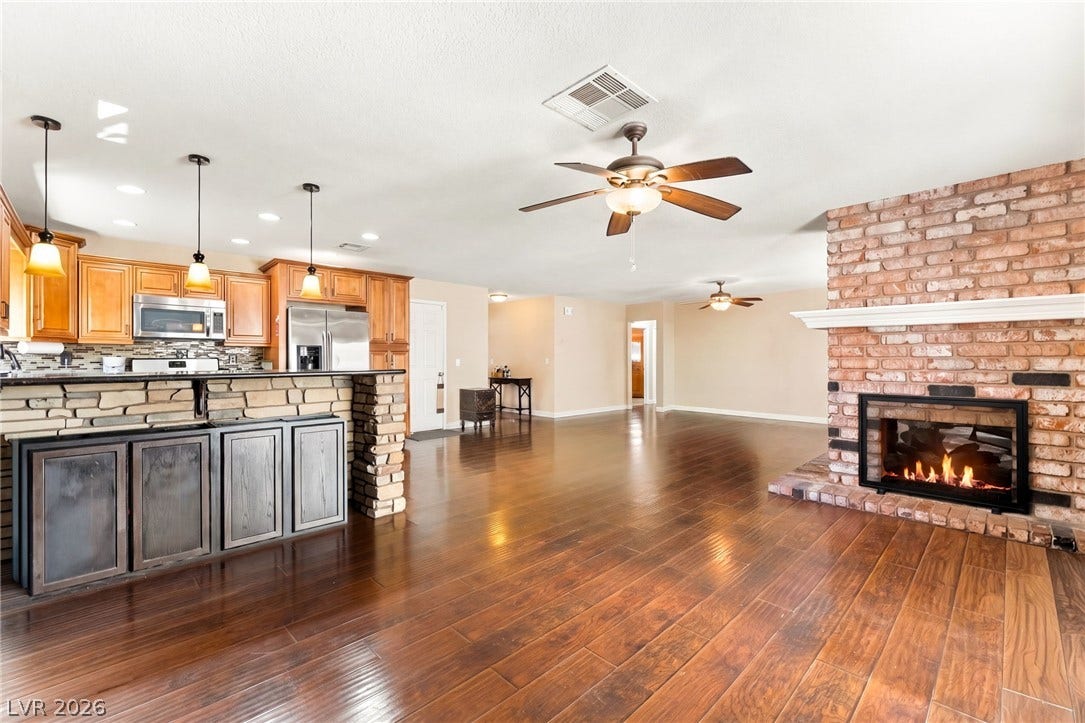 613 Valley View Drive, Henderson, NV 89002