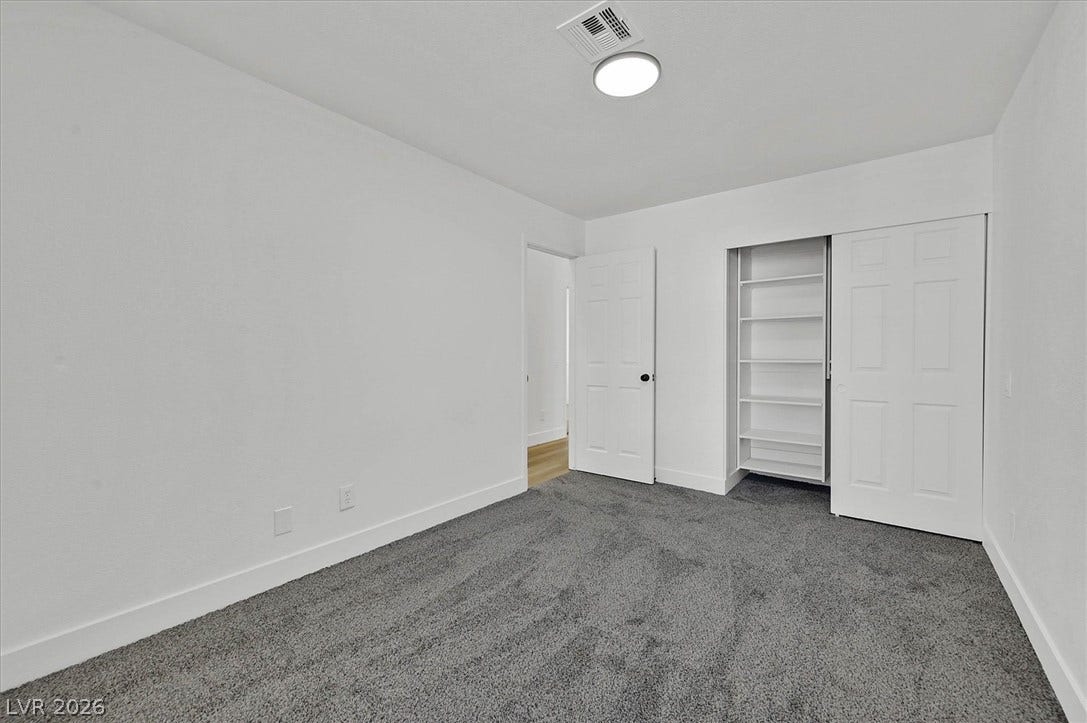 8433 Sea Glen Drive, Las Vegas, NV 89128