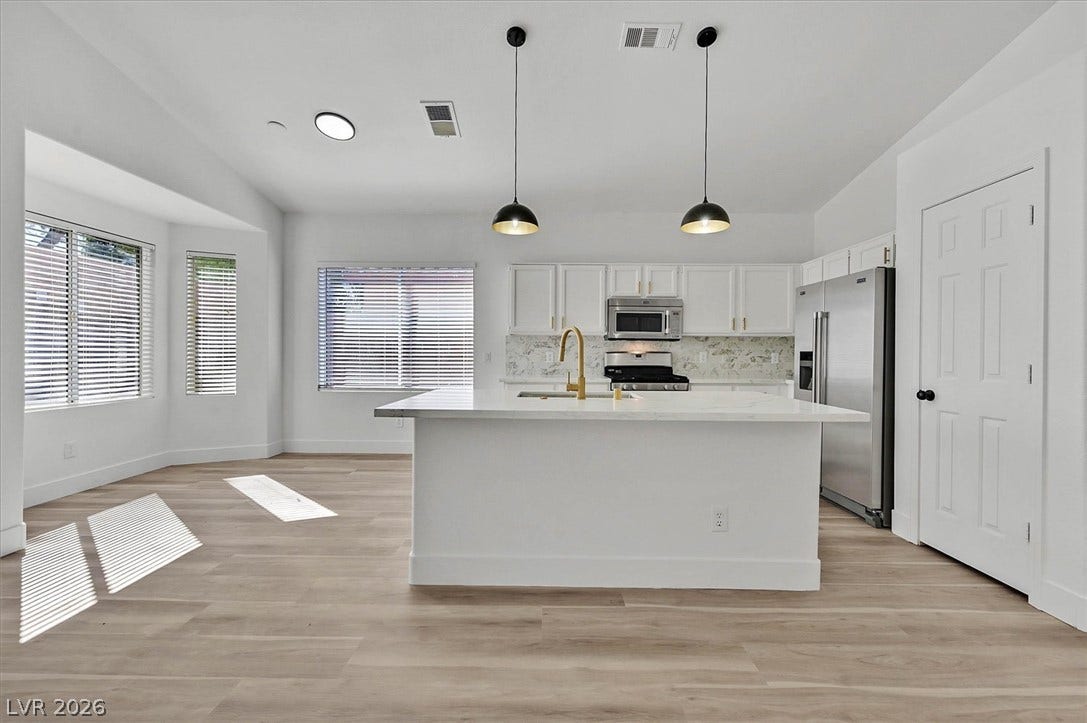8433 Sea Glen Drive, Las Vegas, NV 89128