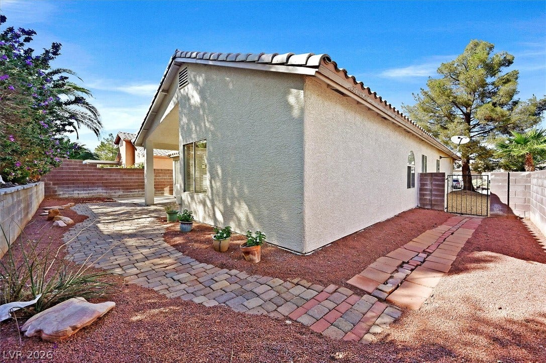 8433 Sea Glen Drive, Las Vegas, NV 89128