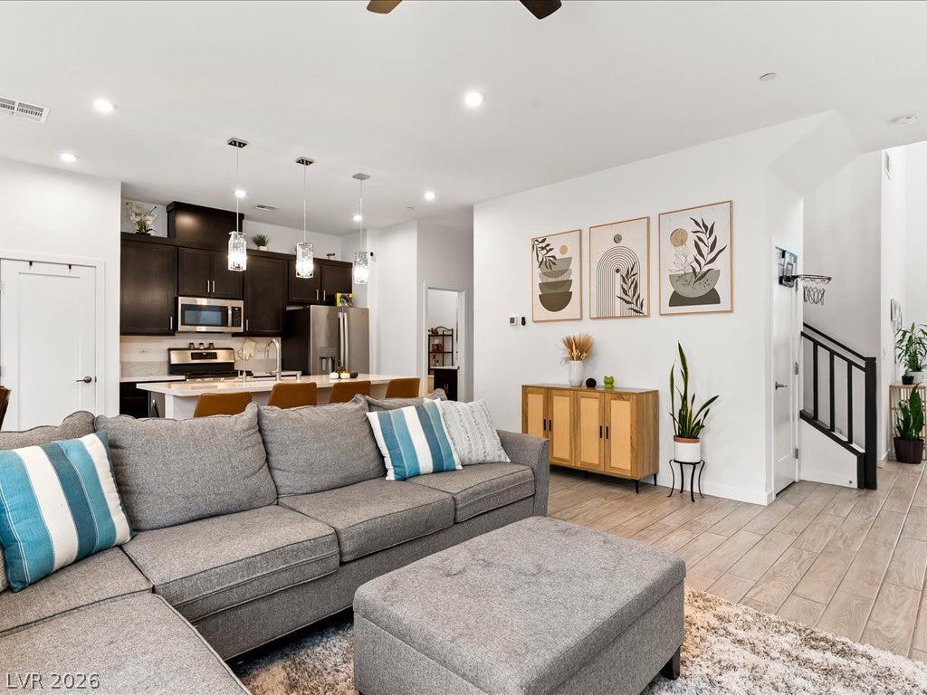 2664 Conifer Canyon Street, Henderson, NV 89044 2664 Conifer Canyon Street, Henderson, NV 89044