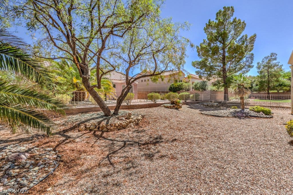 10701 Sky Meadows Avenue, Las Vegas, NV 89134