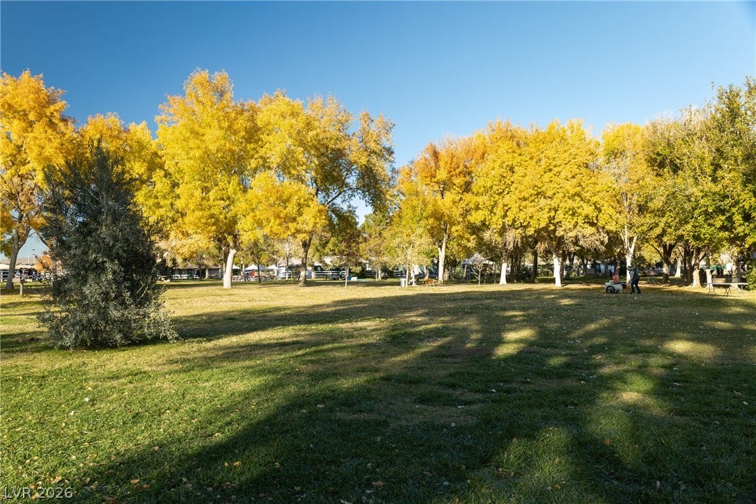 7230 Fresh Harvest Avenue, Las Vegas, NV 89131 Floyd Lamb Park has picnic tables and is wheelchair accessible.