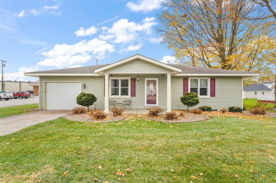 Property photo for 221 Howard Street, Brook, IN