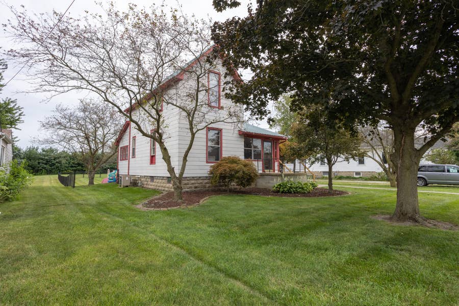 Property photo for 117 Benton Street, Goodland, IN
