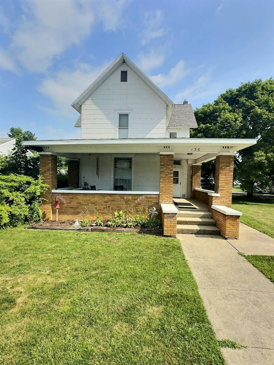 Property photo for 136 Main Street, Brook, IN