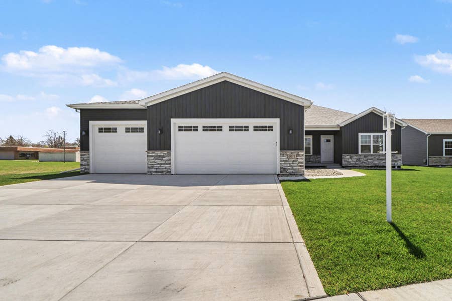 Property photo for 6071 Robbins Road, Portage, IN