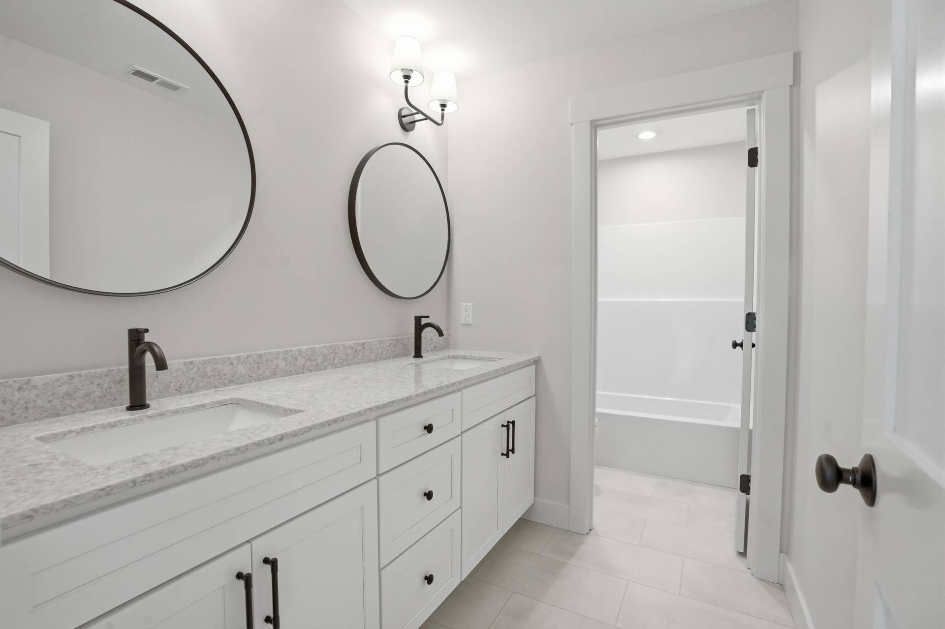 9353 Corydalis Avenue, St. John, IN 46373 35