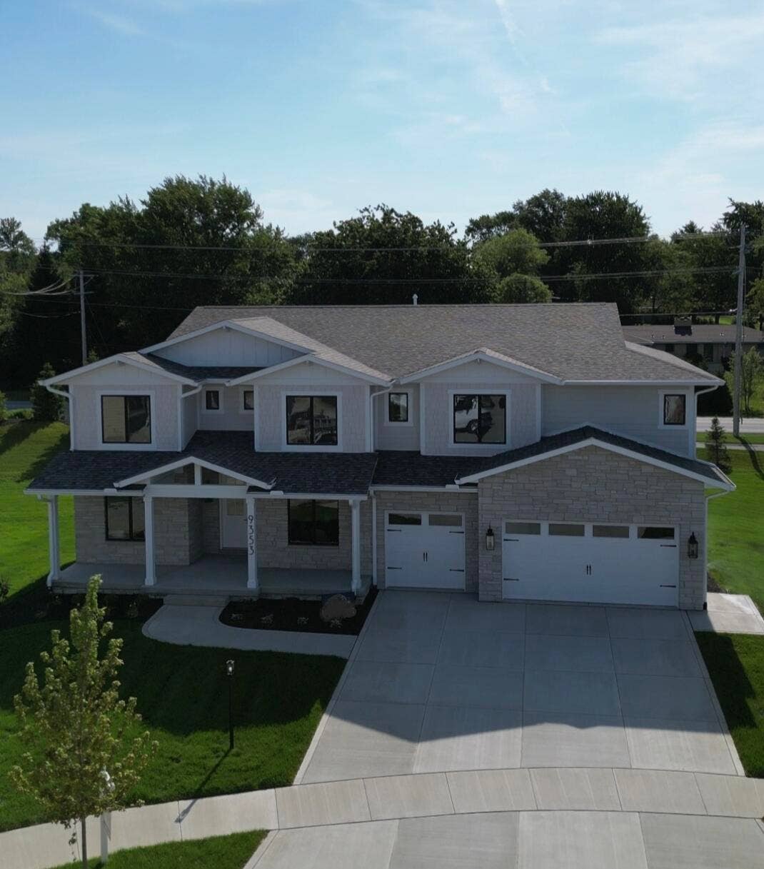 9353 Corydalis Avenue, St. John, IN 46373 Exterior
