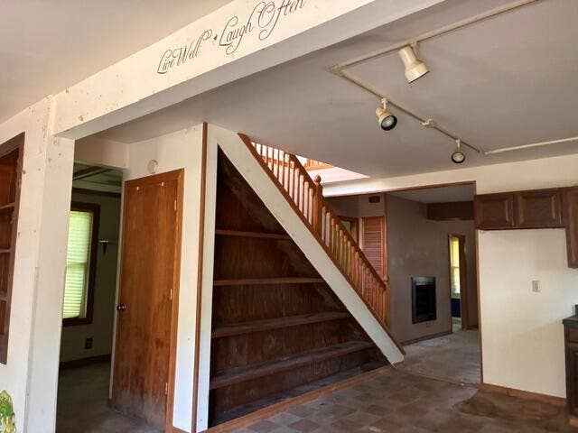 1921 Coolspring Avenue, Trail Creek, IN 46360 236c9b71-f75b-4b09-a3f4-a7375878ad60