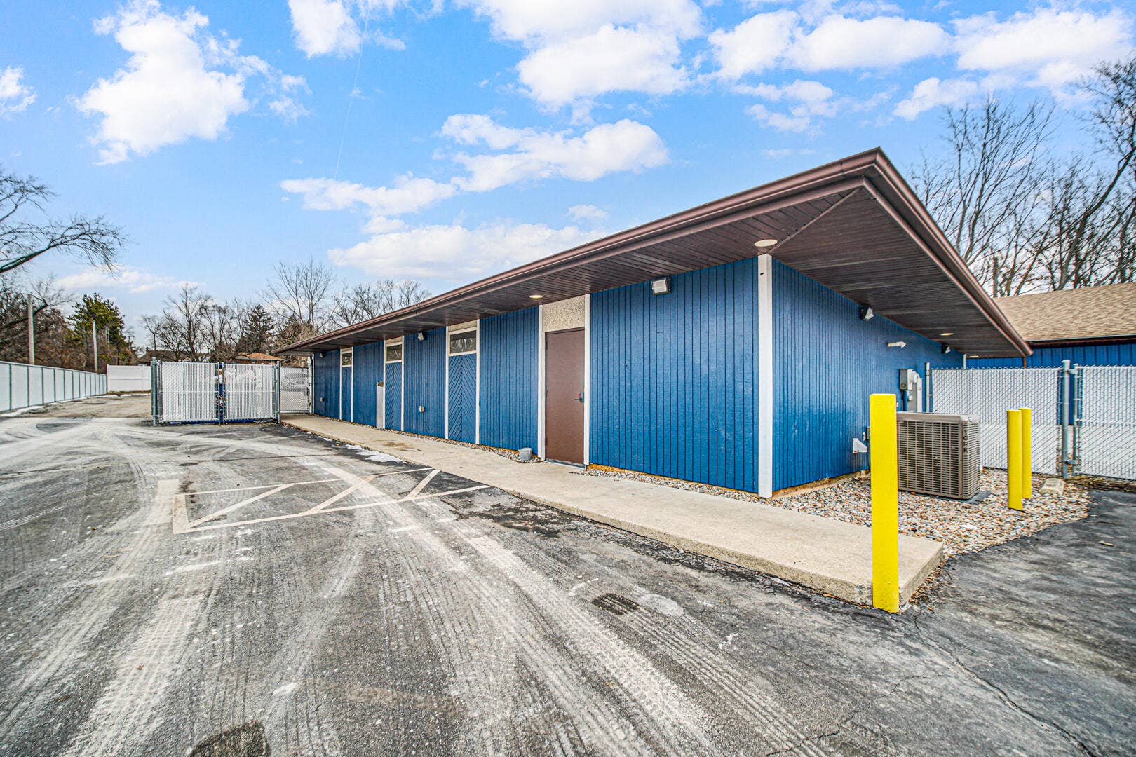 6400 Lincoln Highway, #105, Crown Point, IN 46307 DSC03490