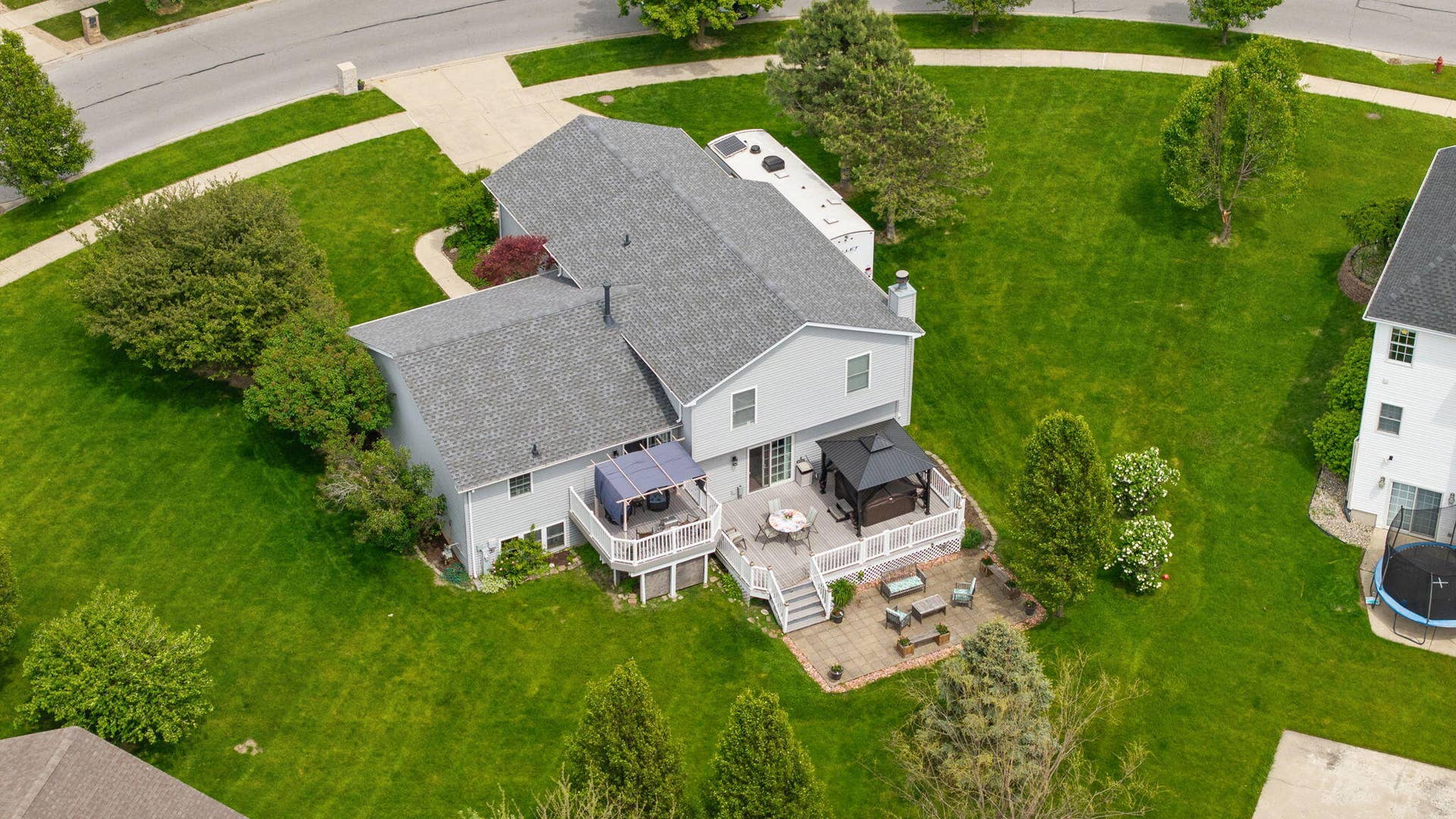 7-web-or-mls-DJI_20260512125805_0895_D