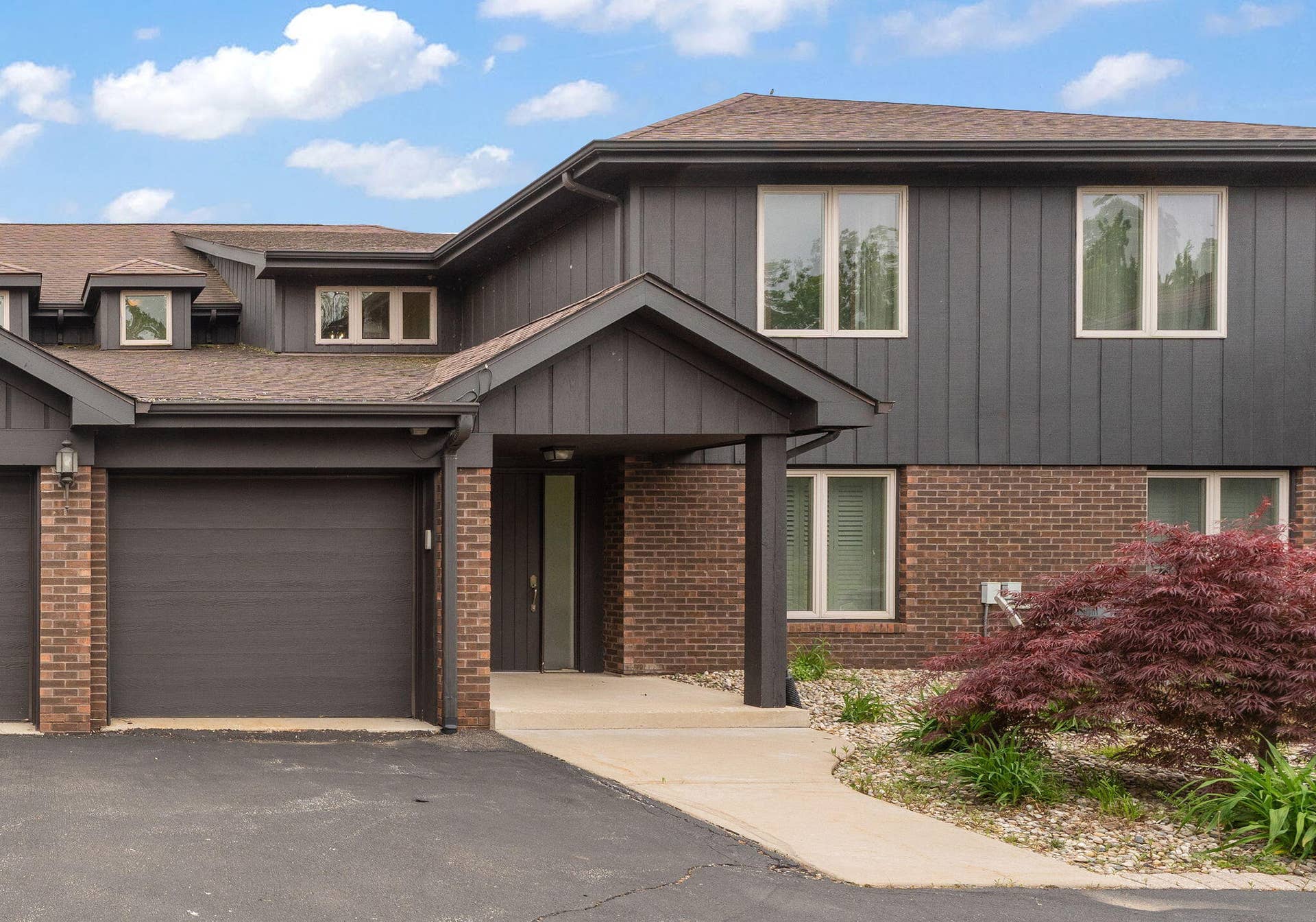 2549 Lakeshore Drive, Crown Point, IN 46307 31-web-or-mls-DSC07588 (1)